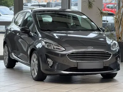 Gebraucht Ford Fiesta Titanium S 101 PS (74 kW) 2017 Grau metallic Kleinwagen