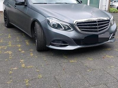 Mercedes E200