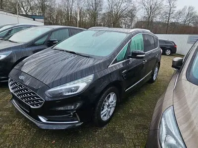 Gebraucht Ford S-MAX Vignale 190 PS (139 kW) 2019 Schwarz Van / Kleinbus