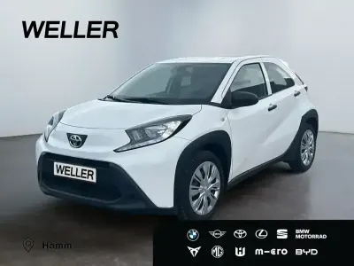 Gebraucht Toyota Aygo 72 PS (52 kW) 2023 Schneeweiß Kleinwagen