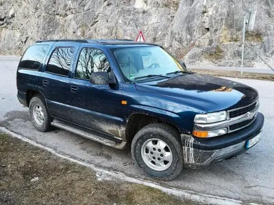Second-hand Chevrolet Tahoe LS 290 CP (213 kW) 2002 Albastru SUV
