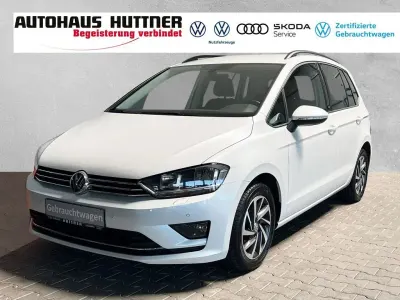 Używany VW Golf VII Sound 150 KM (110 kW) 2017 Biały Sedan/Limuzyna