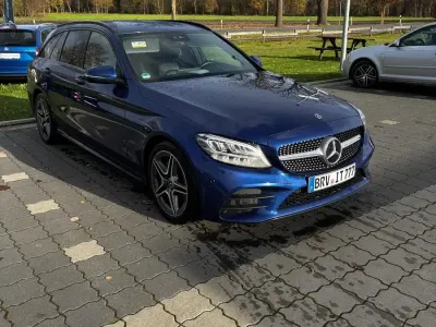Gebraucht Mercedes C200 150 PS (110 kW) 2018 Blau Kombi