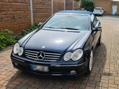 Gebraucht Mercedes CLK320 Avantgarde 218 PS (160 kW) 2004 Blau Cabrio