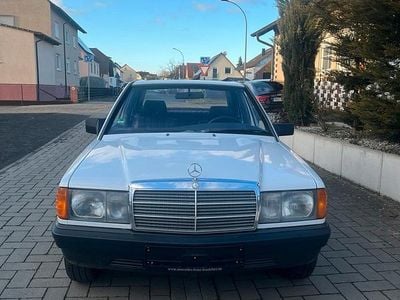 Usata Mercedes 190 108 CV (79 kW) 1996 Bianco Berlina