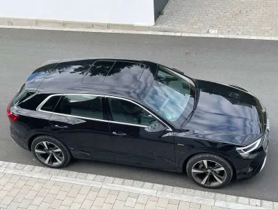 Gebraucht Audi e-tron S-Line 300 kW (408 PS) 2021 SUV