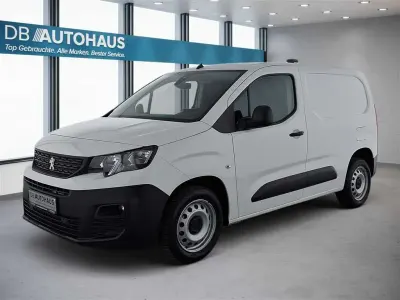 Gebraucht Peugeot Partner Premium 102 PS (75 kW) 2021 Weiß Van / Kleinbus