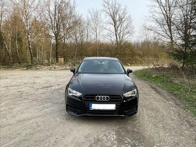 Gebraucht Audi A3 Ambiente 105 PS (77 kW) 2013 Schwarz Limousine
