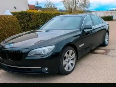 Gebraucht BMW 730 245 PS (180 kW) 2011 Schwarz Limousine