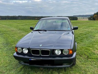 Gebraucht BMW 520 150 PS (110 kW) 1994 Grau Limousine