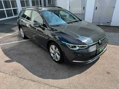 Gebraucht VW Golf VIII Style 150 PS (110 kW) 2024 Uranograu Kombi