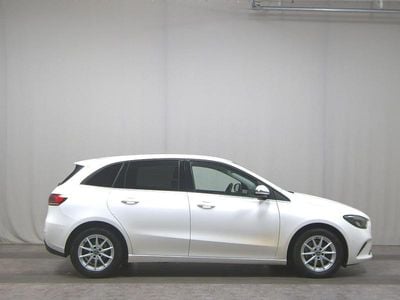 Mercedes B200