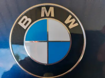 Neu BMW i3 M Sport 344 kW (469 PS) 2026 Blau Limousine