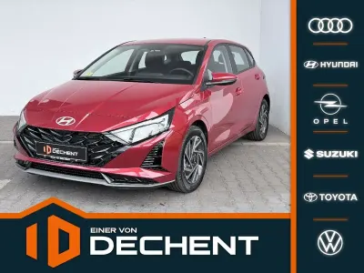 Neu Hyundai i20 Blackline 90 PS (66 kW) 2026 Dragon red Kleinwagen