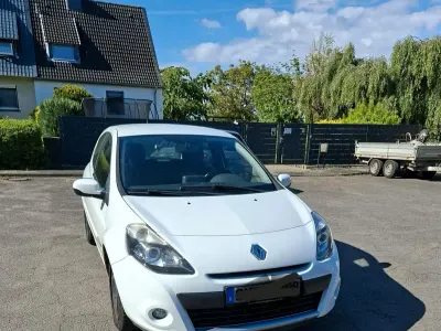 Gebraucht Renault Clio 75 PS (55 kW) 2009 Weiß Kleinwagen