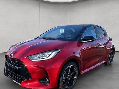 Neu Toyota Yaris Hybrid Plus 131 PS (96 kW) 2025 Rot Limousine