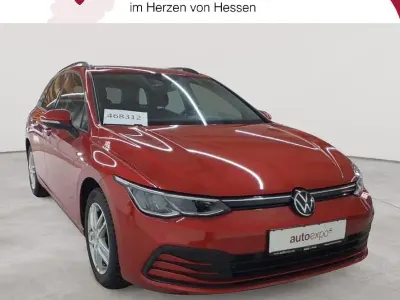 Brugt VW Golf VIII Life 110 HK (80 kW) 2023 Rød Stationcar