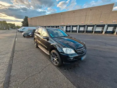Gebraucht Mercedes ML320 AMG 224 PS (164 kW) 2008 SUV