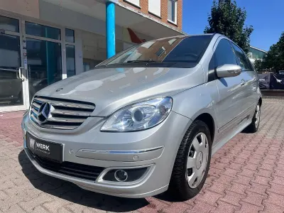 Gebraucht Mercedes B200 136 PS (100 kW) 2006 Silber Van / Kleinbus