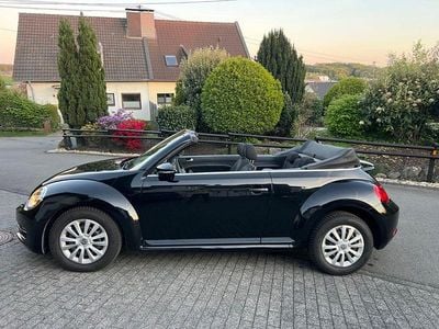 Gebraucht VW Beetle Cabriolet Basis 105 PS (77 kW) 2015 Schwarz Cabrio
