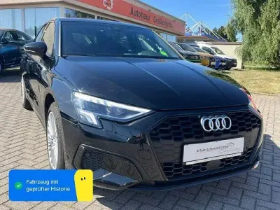 Gebraucht Audi A3 Sportback Advanced 150 PS (110 kW) 2023 Schwarz Kleinwagen