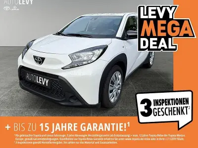 Gebraucht Toyota Aygo Business Edition 72 PS (52 kW) 2024 Weiß Kleinwagen