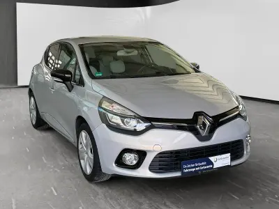 Używany Renault Clio IV Initiale Paris 120 KM (88 kW) 2015 Szary Sedan/Limuzyna
