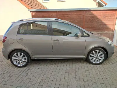Używany VW Golf Plus Cross Highline 160 KM (117 kW) 2009 Brązowy Minivan