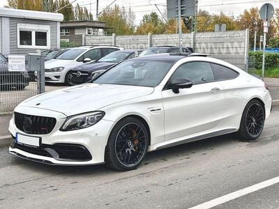Diamantweiss (metallic) Gebraucht 2022 Mercedes C63 AMG AMG Coupé | 75.700 € (Teuer)