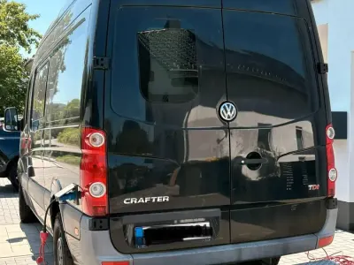 Gebraucht VW Crafter 163 PS (119 kW) 2012 Schwarz Van
