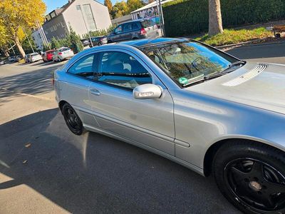 Gebraucht Mercedes 220 2004 Silber Coupé