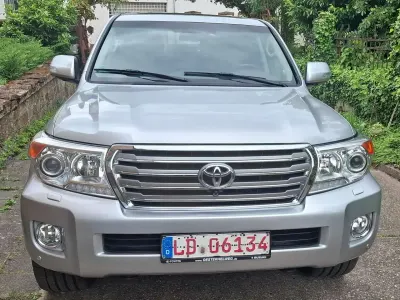 Gebraucht Toyota Land Cruiser V8 Executive 272 PS (200 kW) 2012 Silber SUV