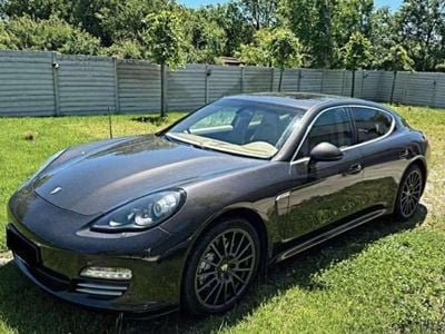 Porsche Panamera 4S