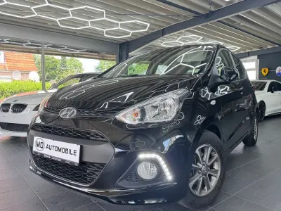 Gebraucht Hyundai i10 Edition 87 PS (63 kW) 2015 Schwarz Kleinwagen
