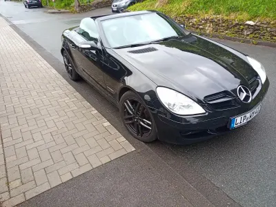 Gebraucht Mercedes SLK200 163 PS (119 kW) 2008 Schwarz Cabrio
