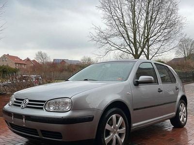 Grau Gebraucht 2002 VW Golf IV Edition Kleinwagen | 2.750 € (Fairer Preis)