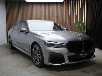 Używany BMW 750L M Sport 530 KM (389 kW) 2020 Szary Sedan/Limuzyna