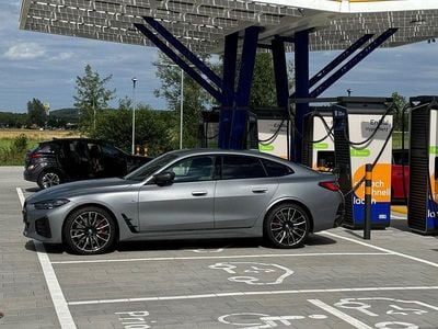 Grau Gebraucht 2023 BMW i4 M Performance Limousine | 44.900 € (Fairer Preis)