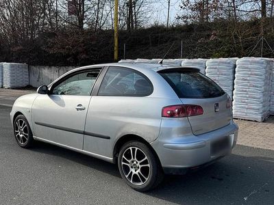 Gebraucht Seat Ibiza 75 PS (55 kW) 2005 Silber Kleinwagen