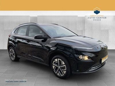 Gebraucht Hyundai Kona Select 100 kW (136 PS) 2022 Schwarz SUV