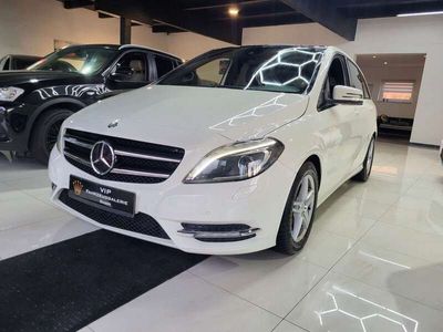 gebraucht Mercedes B180 AMG-LINE,,ALU,NAVI,AHK,PANORAMA-SCHIEBEDA