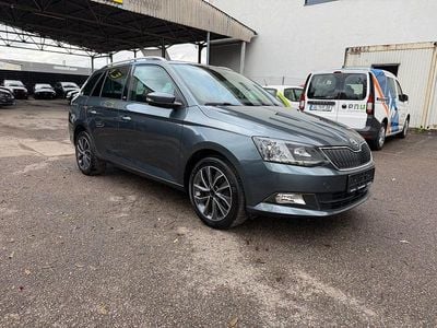 Grau Gebraucht 2016 Skoda Fabia Kleinwagen | 10.800 € (Fairer Preis)