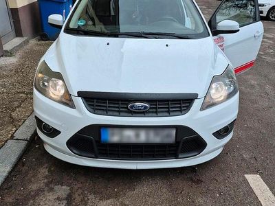 Usata Ford Focus 101 CV (74 kW) 2008 Bianco Utilitaria