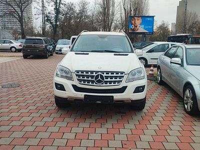 Mercedes ML320