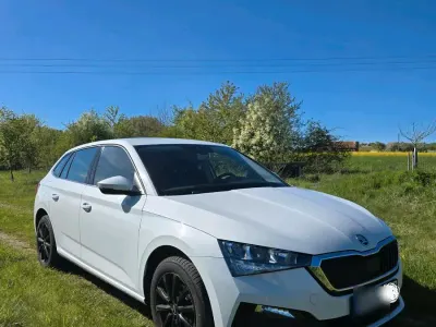 Gebraucht Skoda Scala Ambition 116 PS (85 kW) 2019 Weiß Kleinwagen