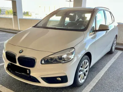 Gebraucht BMW 218 Active Tourer Advantage 150 PS (110 kW) 2017 Weiß Van / Kleinbus