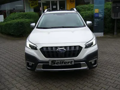 Gebraucht Subaru Outback Platinum 169 PS (124 kW) 2022 Crystal white pearl Kombi