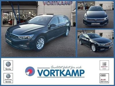 Deep black perleffekt (metallic) Gebraucht 2023 VW Passat Business Kombi | 22.480 € (Superpreis)