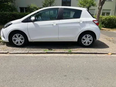 Gebraucht Toyota Yaris 72 PS (52 kW) 2020 Weiß Kombi