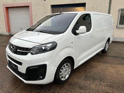 Weiß Gebraucht 2019 Opel Vivaro Exklusiv Van / Kleinbus | 13.900 € (Guter Preis)
